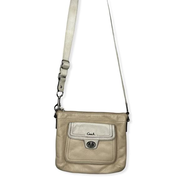 Coach‎ Pebbled Leather Shoulder Bag Purse - Picture 1 of 8